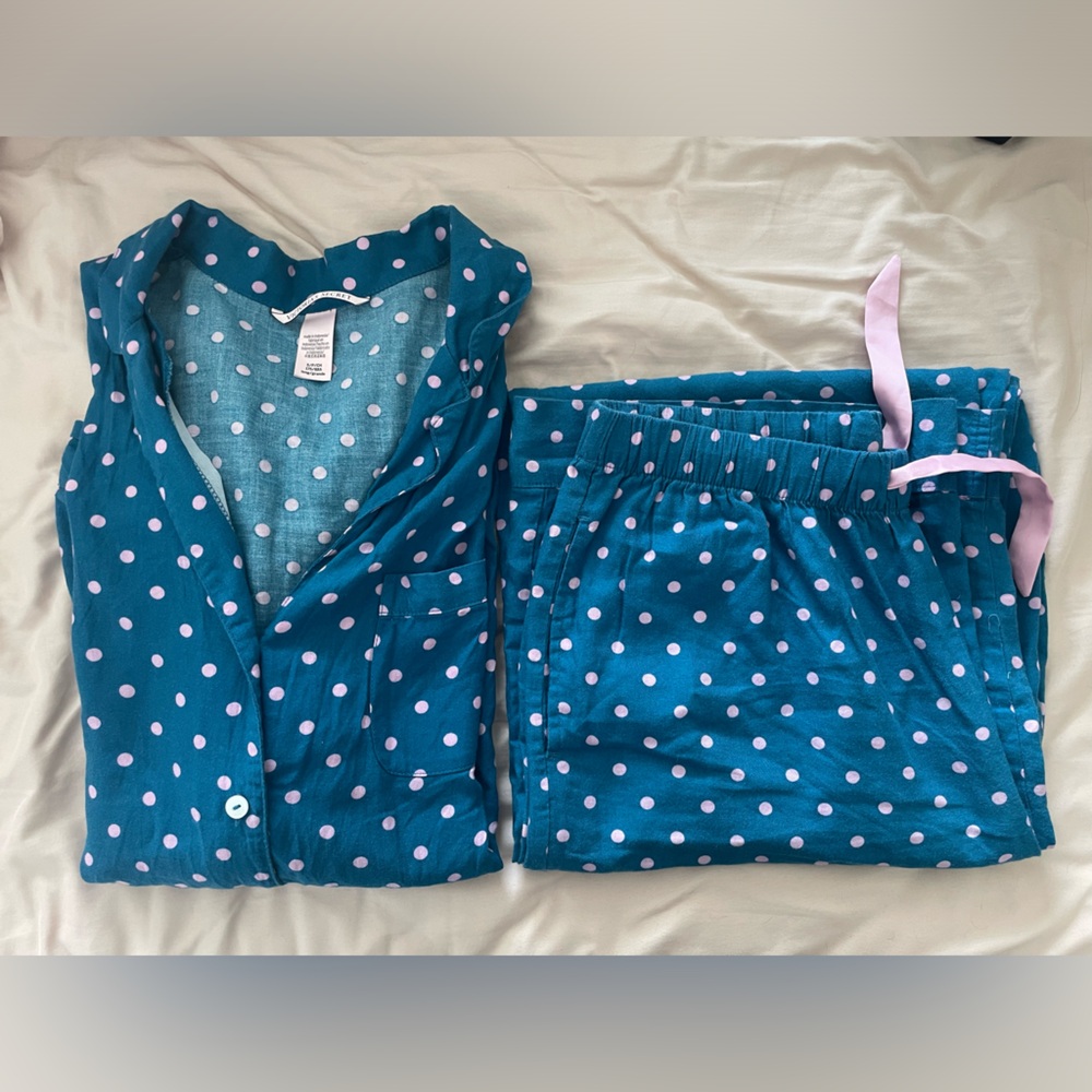 Victoria’s Secret Pajama Set